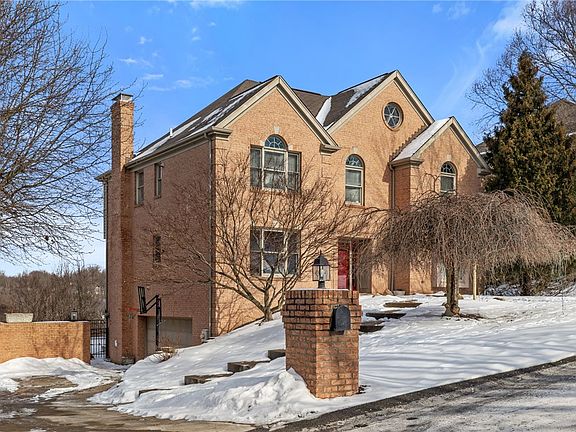 2nd image of 5511 Steeplechase Ct