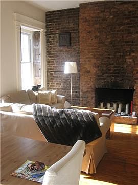 3rd image of 161 W 13th St #2