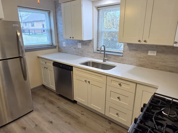 4940 Egandale Ave #Ge, La Grange, IL 60525