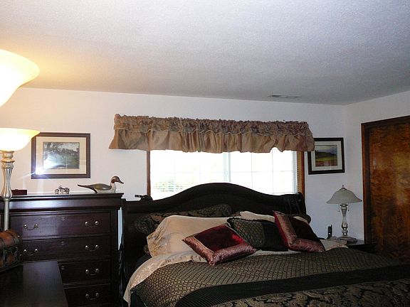 Mstr Bedroom