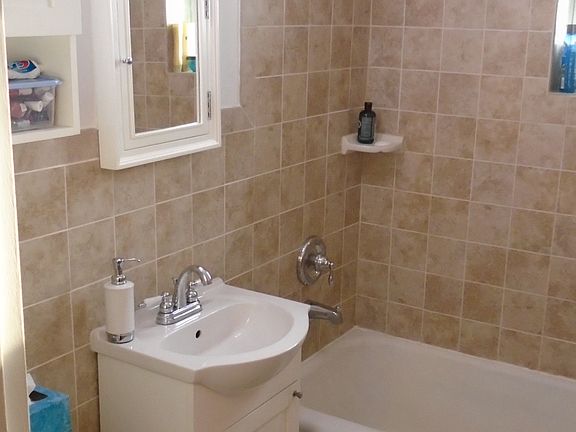 4th image of 8385 116th St