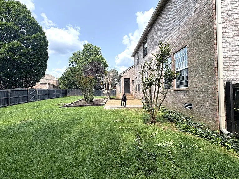 721 Braemere Dr — Photo 4