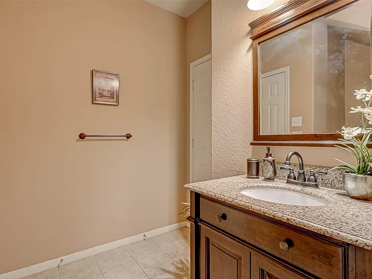 19223 Brook Village Rd — Photo 34