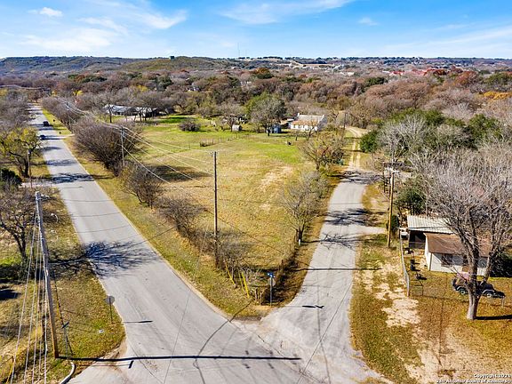 2nd image of 200 SCHMITT LN