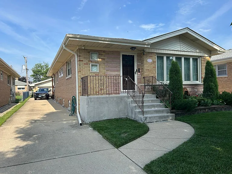 4340 N Oketo Ave — Photo 1