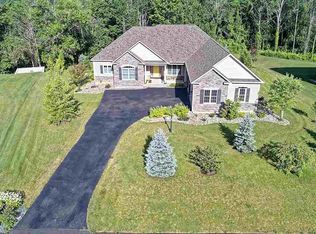 227 Landbridge Dr, Altamont, NY 12009