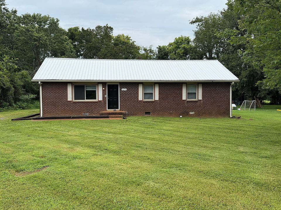 1st image of 4659 Mandy Ln