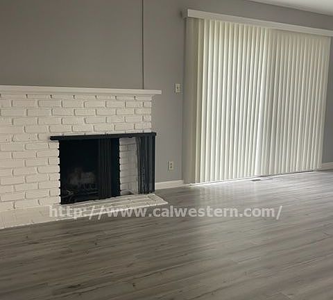 3rd image of 1261 Redcliff Dr