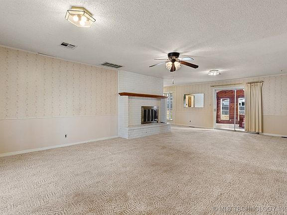 3rd image of 4 Briarwood St