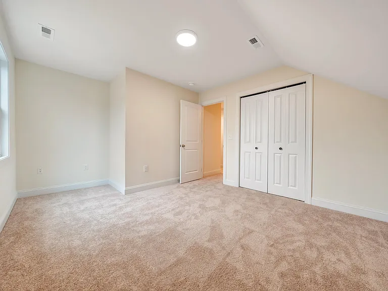 117 Parker Ln — Photo 14