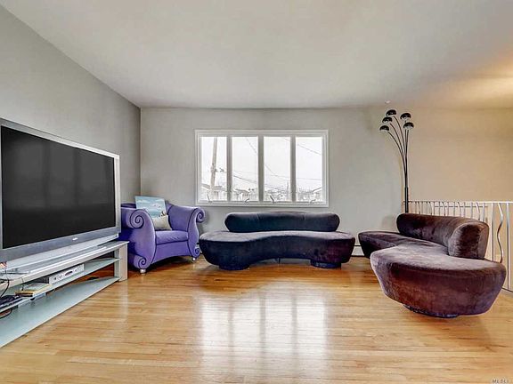 5th image of 3053 Waverly Ave