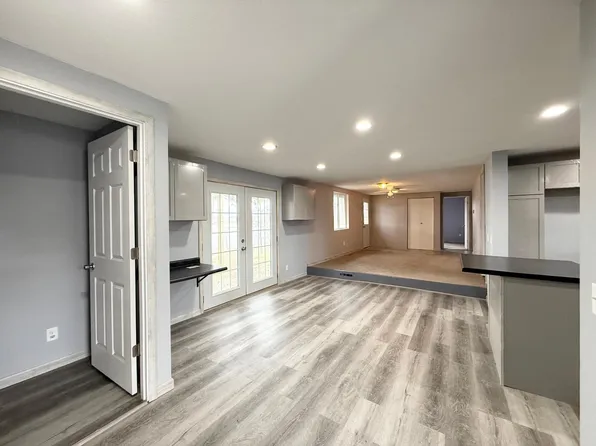 11097 Lakeview Heights Rd, Pine City, MN 55063