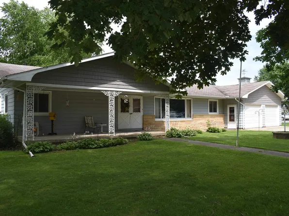 805 Woodland Ave, Riceville, IA 50466