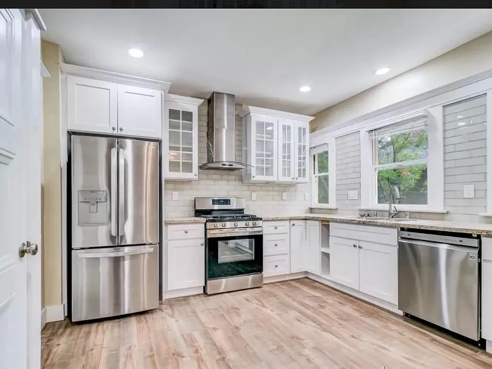 601 T St #1