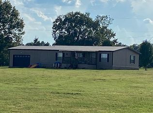 520 County Road 4122, De Kalb, TX 75559