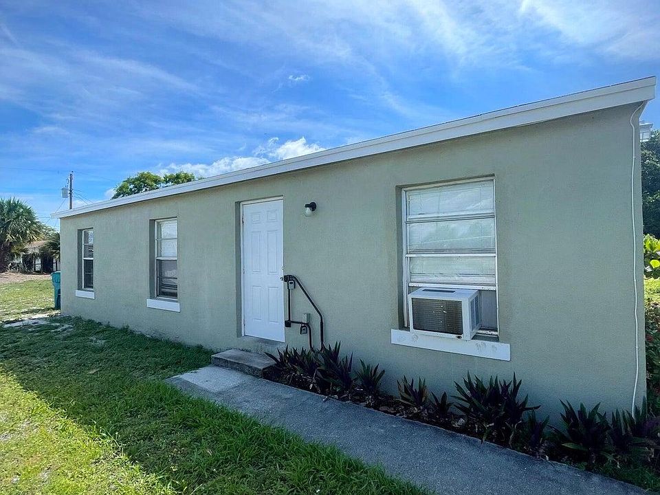 1st image of 205 NE 9th Ave #1