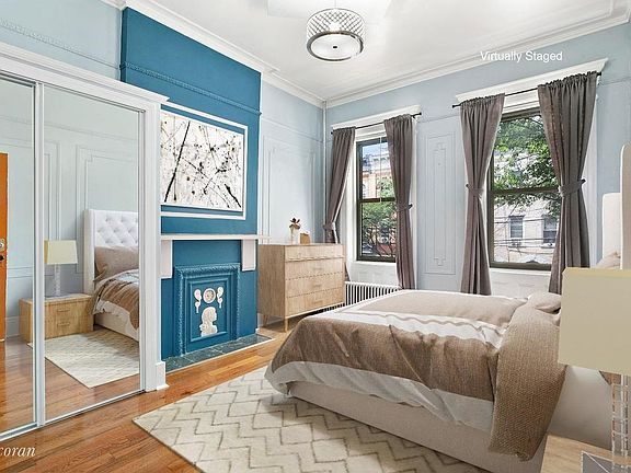 2nd image of 242 Kingsland Ave