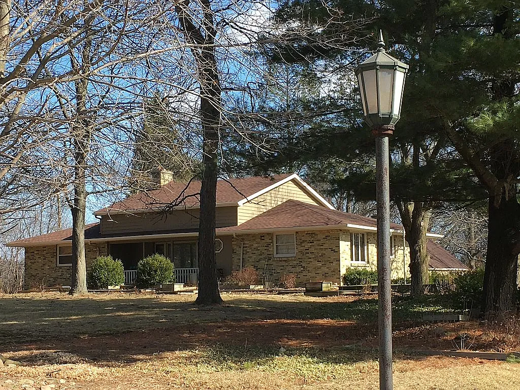 2211 Newman Rd photo 1
