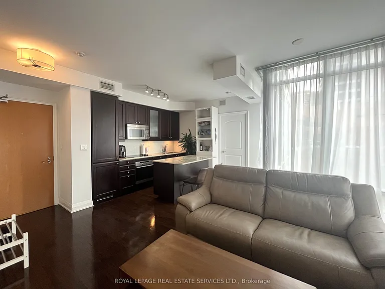 1 Bedford Rd #715 — Photo 2