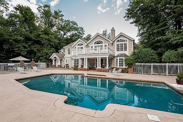 2nd image of 17 Casale Dr