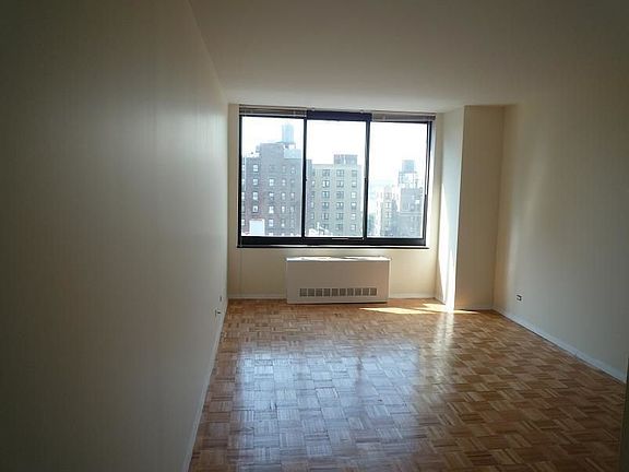 5th image of 215 W 95th St APT 12H