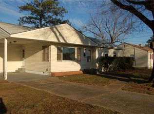 2208 Helsley Ave, Norfolk, VA 23518