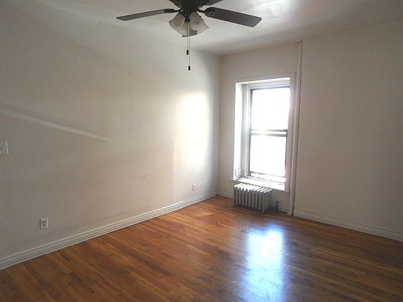 3rd image of 139 Court St APT 3F