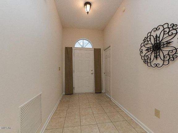 3rd image of 908 Candlebark Dr