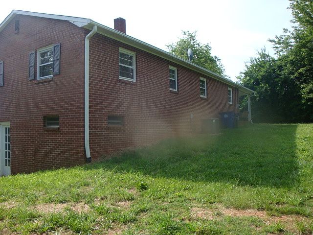 2nd image of 224 Farmingdale Ave