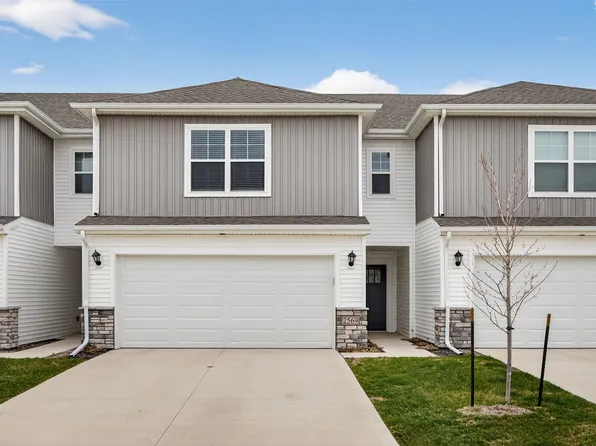 2569 SE Hawkins Ave, West Des Moines, IA 50265