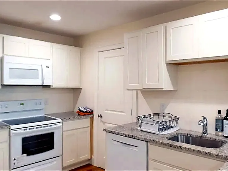 40 Naples Rd #B — Photo 3