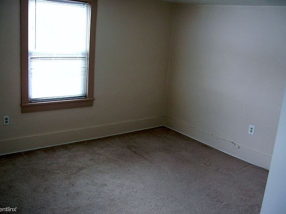 Apt C Bavington Rd 006