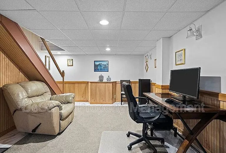 6101 Chatham Dr — Photo 25