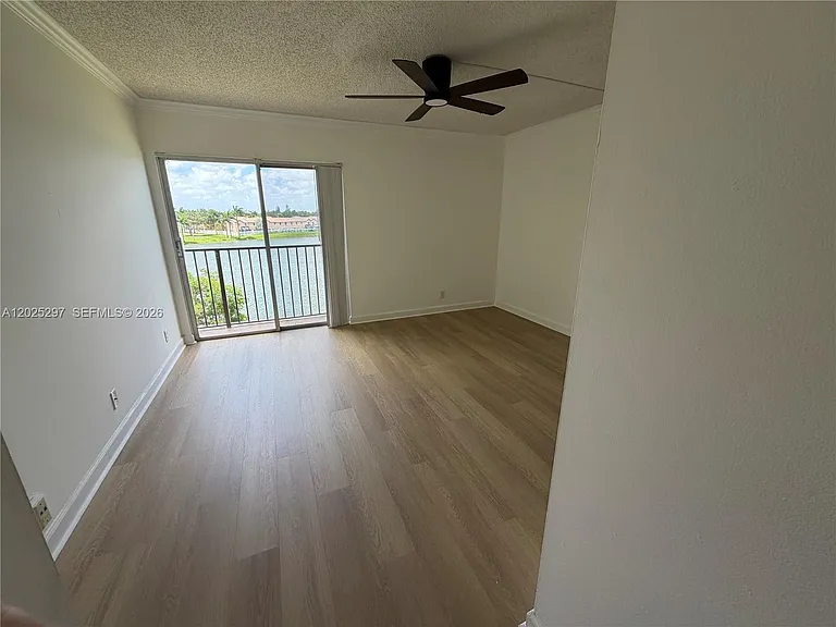 8560 N Sherman Cir #404 — Photo 12