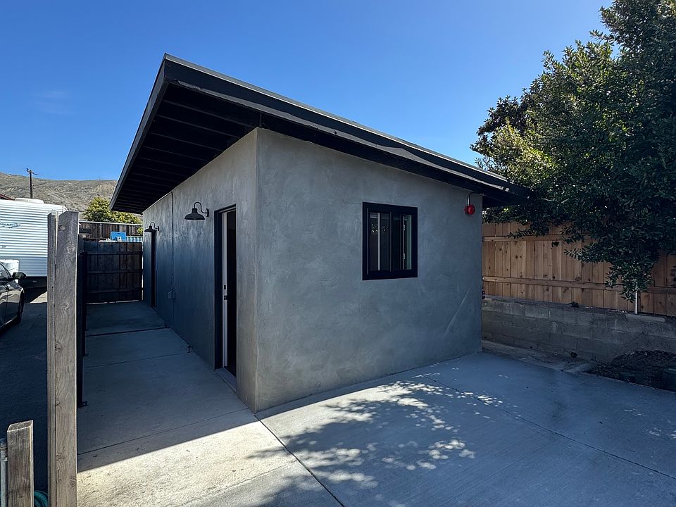 1st image of 2178 N Ventura Ave