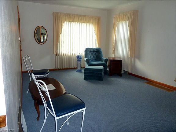 3rd image of 2380 Bellfield Ave
