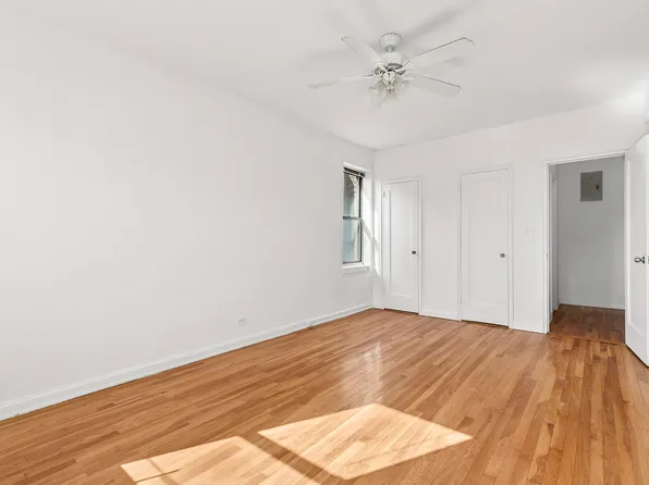 159-00 Riverside Drive West image 6 of 17