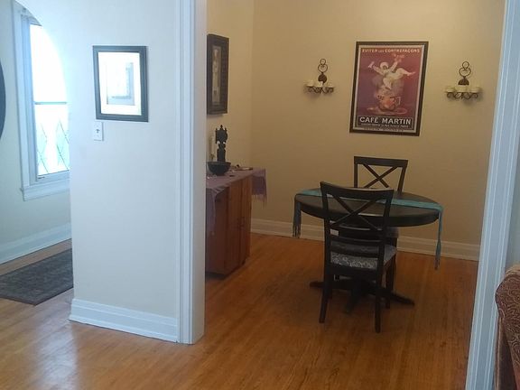 2nd image of 2000 Village Dr APT 3