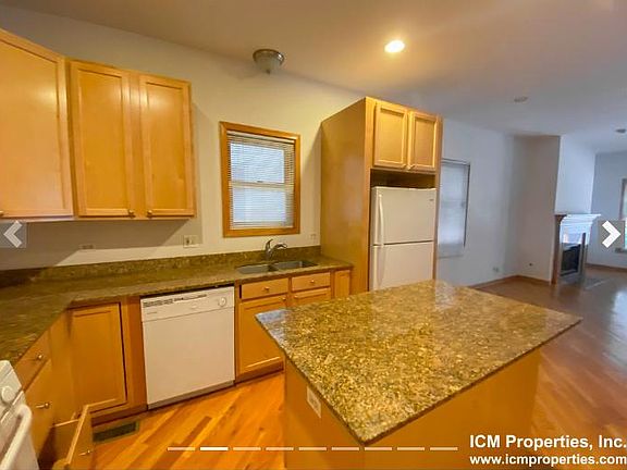 2nd image of 1319 W Belmont Ave #1D