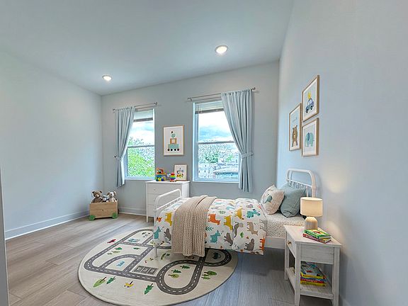 4th image of 2223 N 22nd St #3