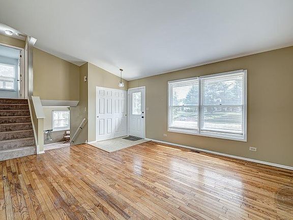 5th image of 2756 Weeping Willow Dr APT A