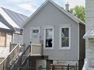 6415 S Eberhart Ave, Chicago, IL 60637