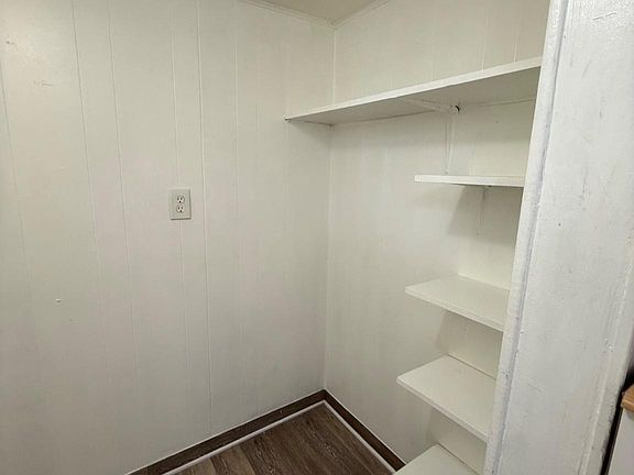 5th image of 2503 46th St