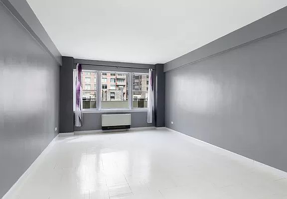 4th image of 240 E 46th St APT 8F