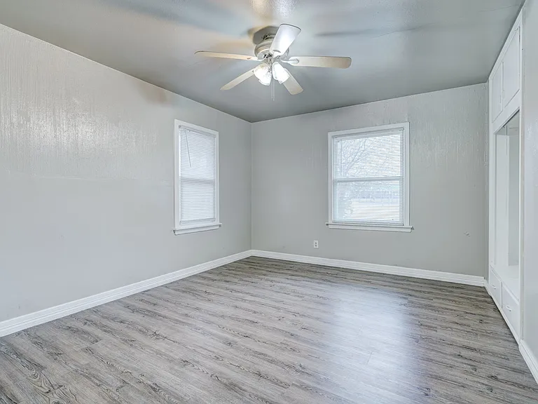 2845 Cambridge Ct — Photo 24