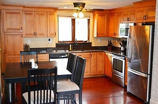 3rd image of 186 Brimbal Ave