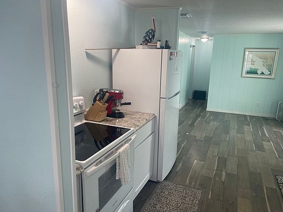 5th image of 12 Camino Real Dr