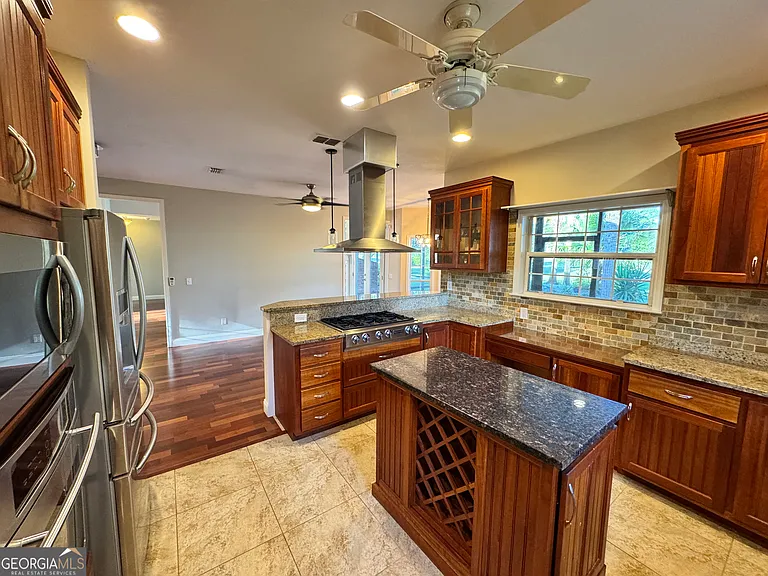 535 Cardinal Cir E — Photo 12