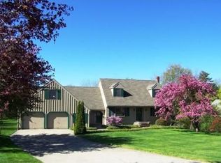 1 Prides Cir, Andover, MA 01810