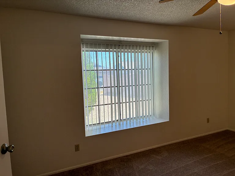 10820 W Wagon Wheel Dr — Photo 14